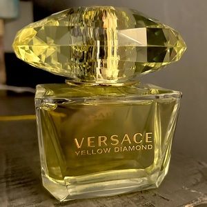 NEW OUT OF BOX ORIGINAL VERSACE “YELLOW DIMOND” FOR WOMAN